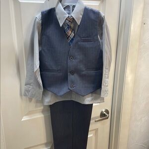 Boys Gray Pinstripe Vest and Pants Set with Tie, Size 5